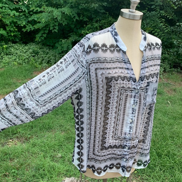 Aztec Geometric Sheer Blouse - Picture 12 of 16